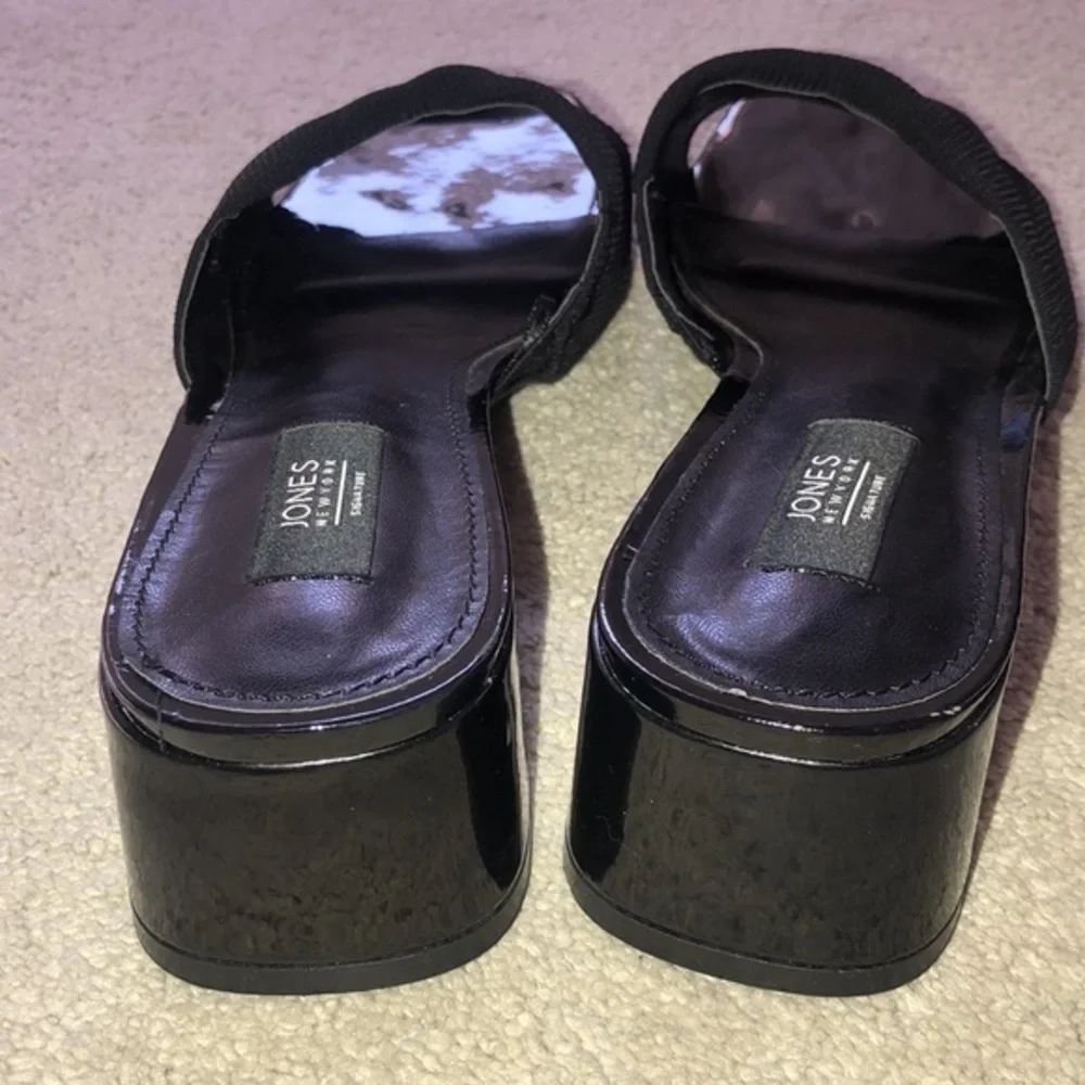 Jones New York Signature Unma‎ Patent Block Heel Slide On Sandals Black 9.5 NWOT